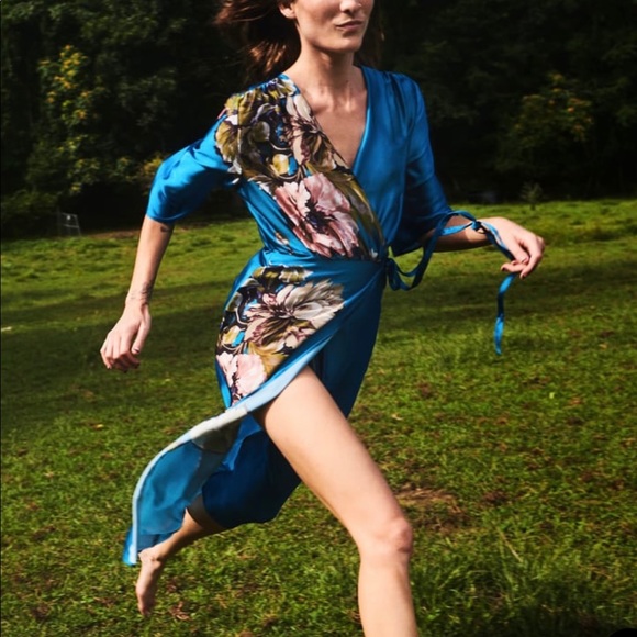 NWT Zara floral wrap dress - Picture 3 of 7